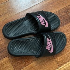 Pink nike slides